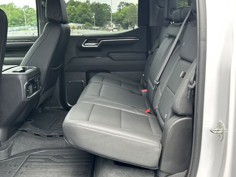 Used 2024 GMC Sierra 1500 SLT w/ SLT Premium Plus Package AWD/4WD image 15