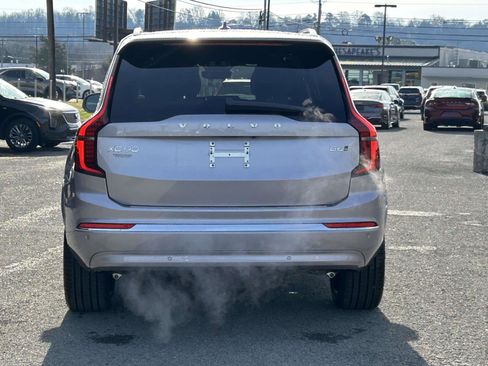 New 2026 Volvo XC90 B6 Plus w/ Protection Package Premier image 4