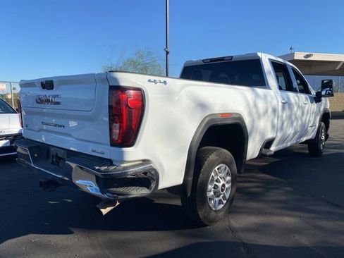 Used 2022 GMC Sierra 2500 SLE w/ SLE Value Package; image 3