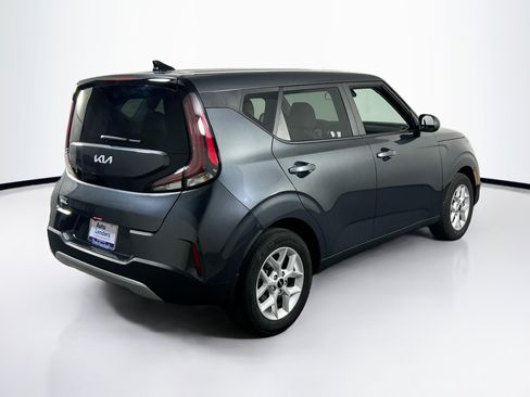 Used 2024 Kia Soul LX w/ Option Group 015 FWD image 5