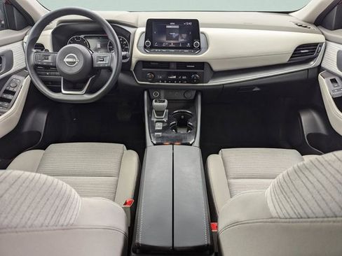 Certified 2023 Nissan Rogue SV FWD image 19