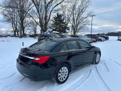 Used 2012 Chrysler 200 LX image 5