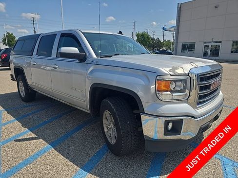 Used 2015 GMC Sierra 1500 SLE w/ SLE Value Package AWD/4WD image 2