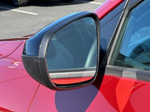 Used 2024 Chevrolet Trax RS image 49