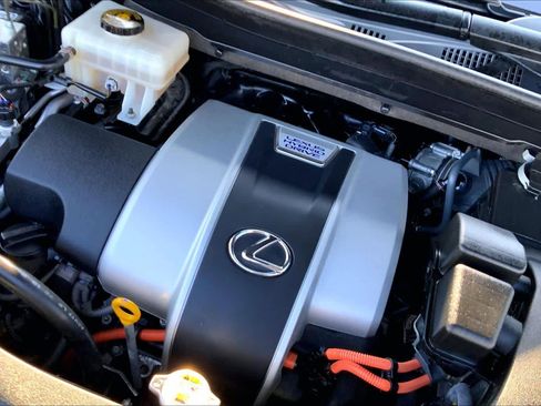 Certified 2022 Lexus RX 450h AWD w/ Premium Package image 33