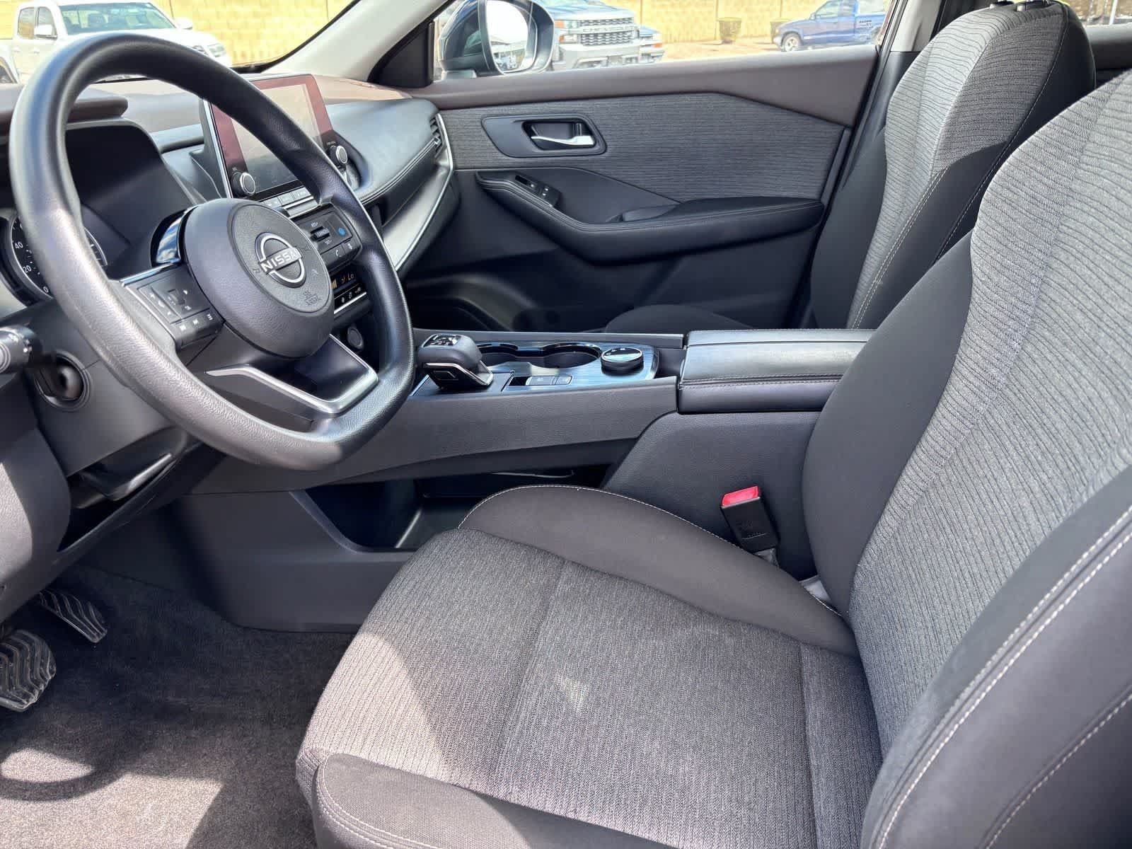 Used 2023 Nissan Rogue SV AWD/4WD image 17