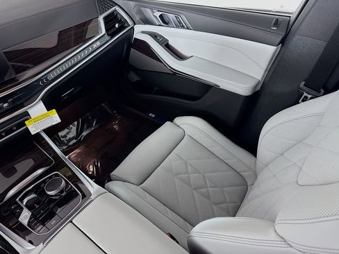 New 2026 BMW X5 xDrive40i image 25