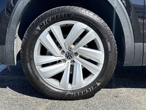 Used 2021 Volkswagen Atlas SEL image 9