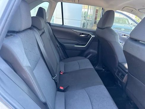 Used 2025 Toyota RAV4 XLE AWD/4WD image 29