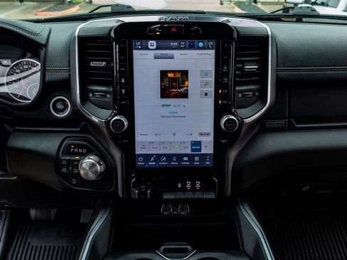 Used 2025 RAM 1500 Laramie w/ Laramie Southwest Edition image 24