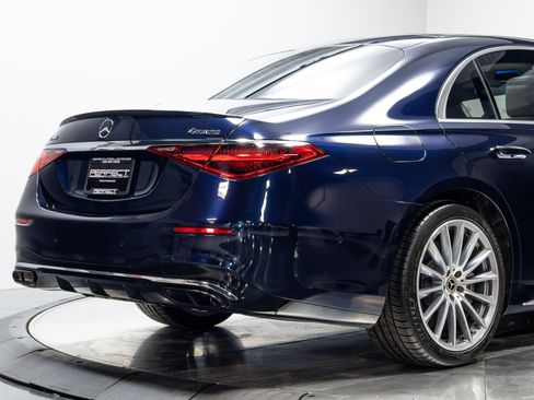 Used 2023 Mercedes-Benz S 580 4MATIC Sedan image 16