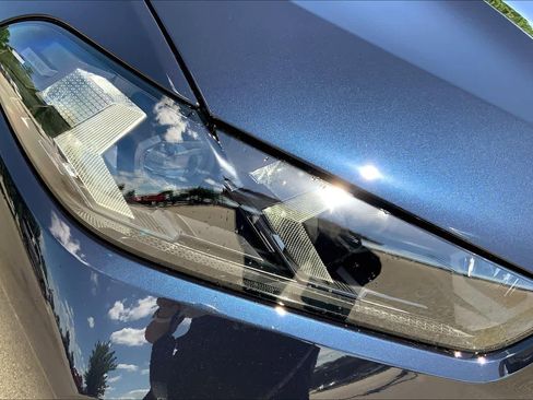 Used 2025 BMW X5 M Competition w/ Executive Package image 13