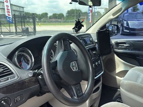 Used 2014 Dodge Grand Caravan American Value Package image 23