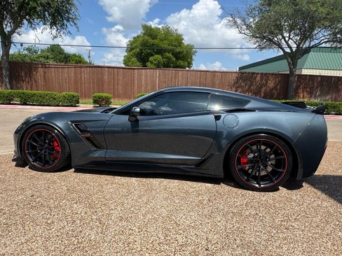 Used 2019 Chevrolet Corvette Grand Sport RWD image 11