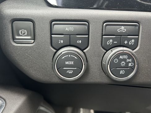 Used 2022 Chevrolet Silverado 1500 RST w/ Protection Package image 14