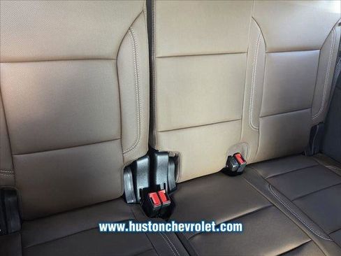 New 2026 Chevrolet Suburban High Country image 27