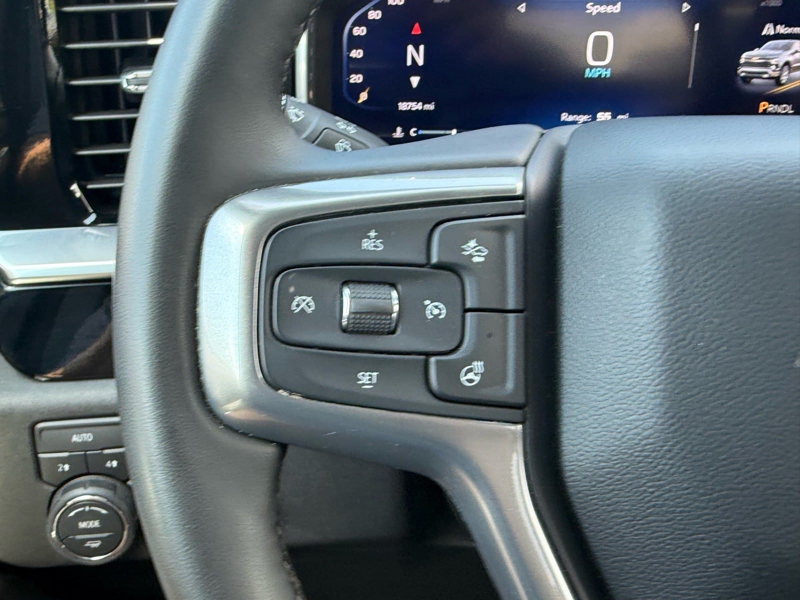 Used 2026 Chevrolet Silverado 1500 RST AWD/4WD image 15