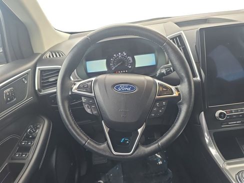 Used 2024 Ford Edge Titanium image 13