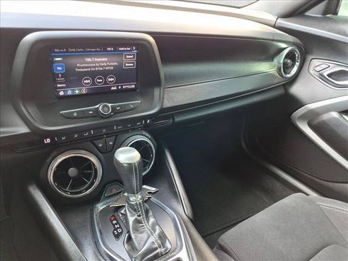 Used 2020 Chevrolet Camaro LT RWD image 11