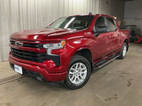 Used 2023 Chevrolet Silverado 1500 RST image 4