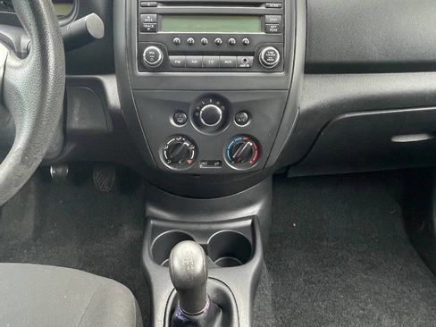 Used 2015 Nissan Versa S image 21