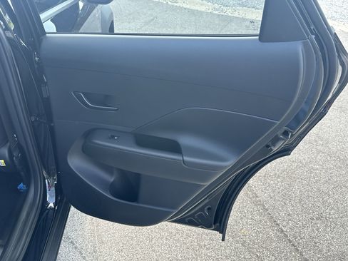 Used 2025 Hyundai Kona SEL image 18