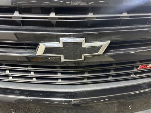 Used 2021 Chevrolet Silverado 1500 LT Trail Boss w/ Convenience Package II image 9