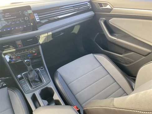 New 2026 Volkswagen Jetta SE image 12