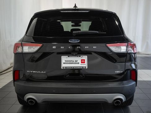 Used 2020 Ford Escape Titanium AWD/4WD image 5