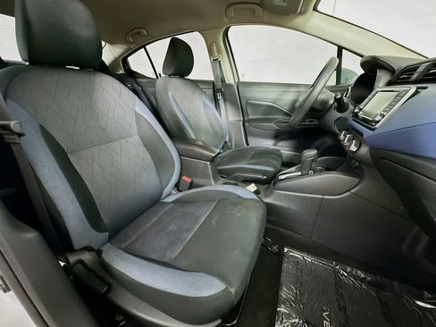 Used 2023 Nissan Versa SV image 14