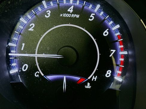 Used 2014 Toyota Avalon image 12