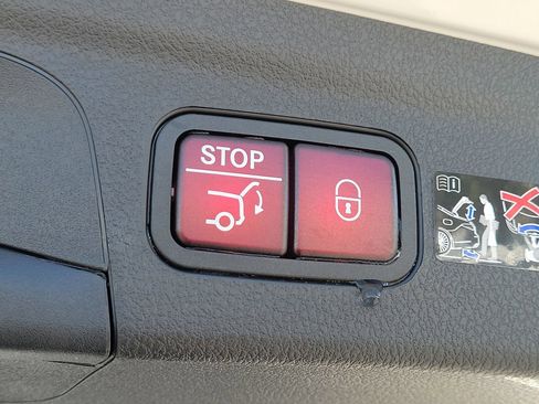 New 2026 Mercedes-Benz GLE 63 AMG S image 10