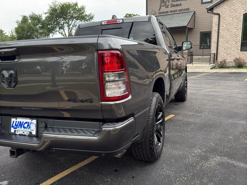 Used 2022 RAM 1500 Big Horn AWD/4WD image 14