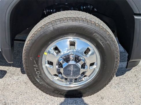 New 2026 GMC Sierra 3500 Denali w/ Denali Reserve Package image 10