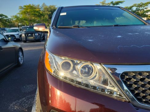 Used 2011 Kia Sorento EX w/ Premium Pkg AWD/4WD image 7