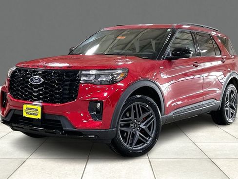 New 2026 Ford Explorer ST-Line w/ ST-Line Street Pack AWD/4WD image 2
