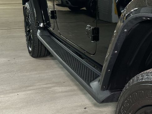 Used 2023 Jeep Wrangler Unlimited Sahara w/ Cold Weather Group image 8