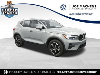 Used 2024 Volvo XC40 B5 Core