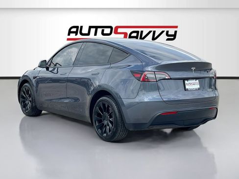 Used 2023 Tesla Model Y Long Range AWD/4WD image 5