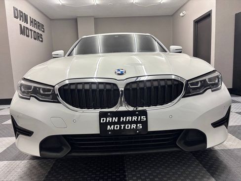 Used 2020 BMW 330i xDrive Sedan w/ Convenience Package AWD/4WD image 3