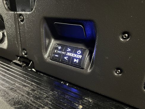 Used 2024 GMC Sierra 1500 Denali Ultimate image 17