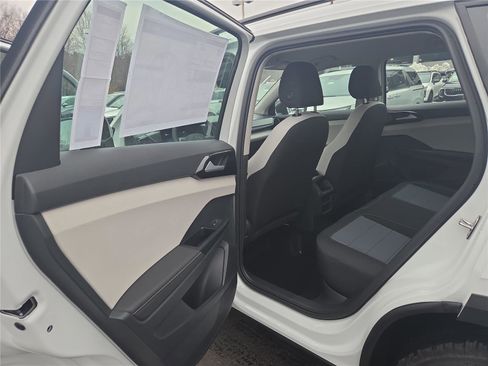 New 2026 Volkswagen Taos S image 22