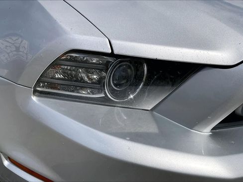 Used 2013 Ford Mustang GT image 23