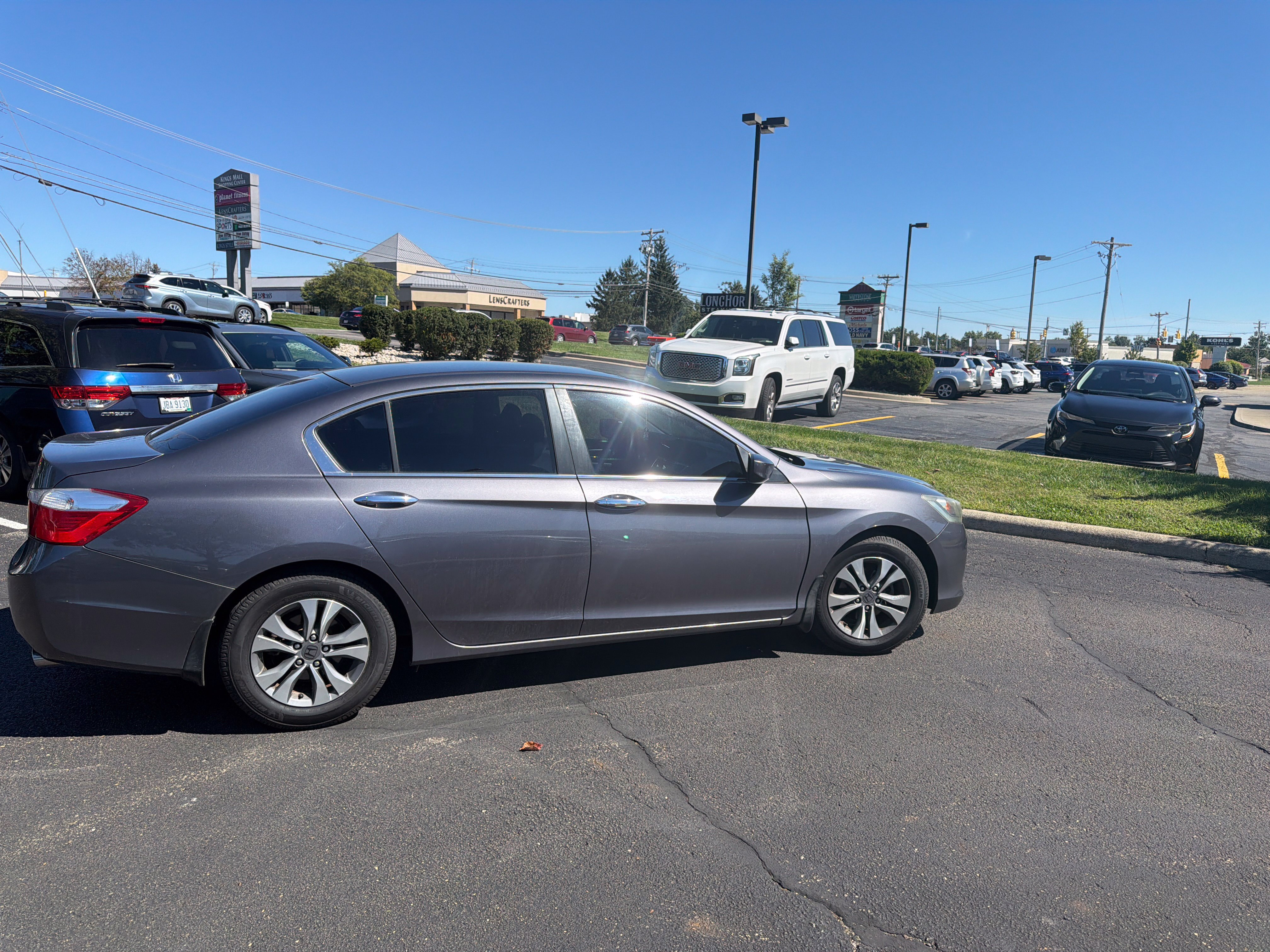 Used 2015 Honda Accord LX image 16