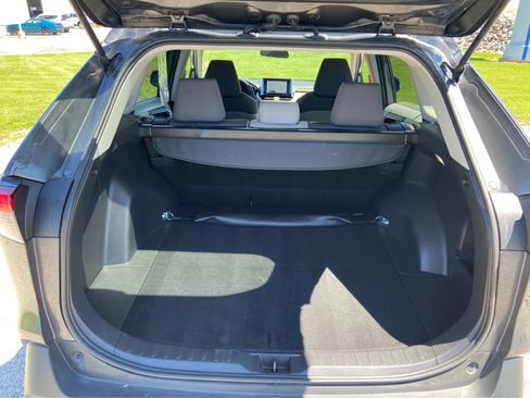 Used 2025 Toyota RAV4 XLE FWD image 6