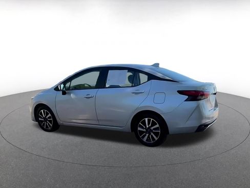 Used 2025 Nissan Versa SV image 10