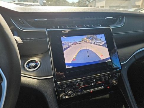 Used 2024 Jeep Grand Cherokee L Laredo w/ Luxury Tech Group I image 11