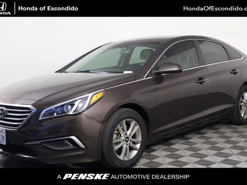 Used 2017 Hyundai Sonata SE FWD image 1