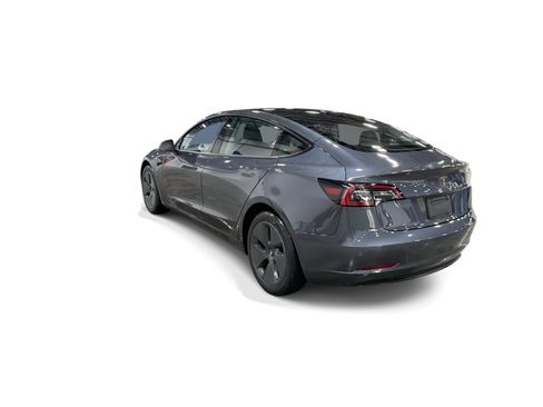 Certified 2023 Tesla Model 3 Standard Range RWD image 4
