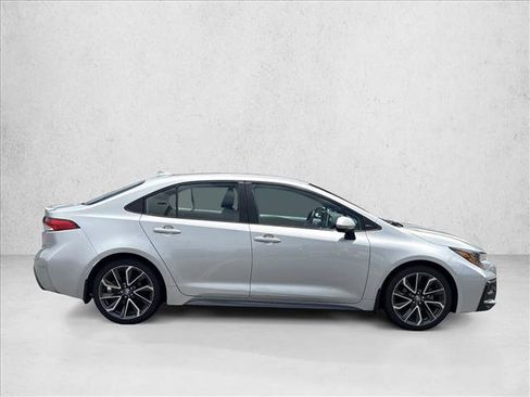 Used 2021 Toyota Corolla SE FWD image 4